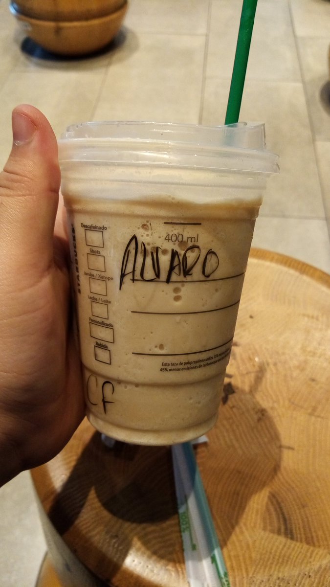 nav_study's tweet image. Este fue el último starbucks que me tomé este año 2021 😎 Así que afirmó que me encanta el frappuccino sin crema batida 🤭🤭🤭 Gracias #Starbucks