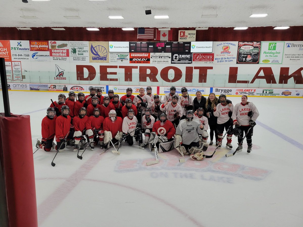 lakerghockey's tweet photo. 2021 Alumni game https://t.co/i6WNpSyJ7x
