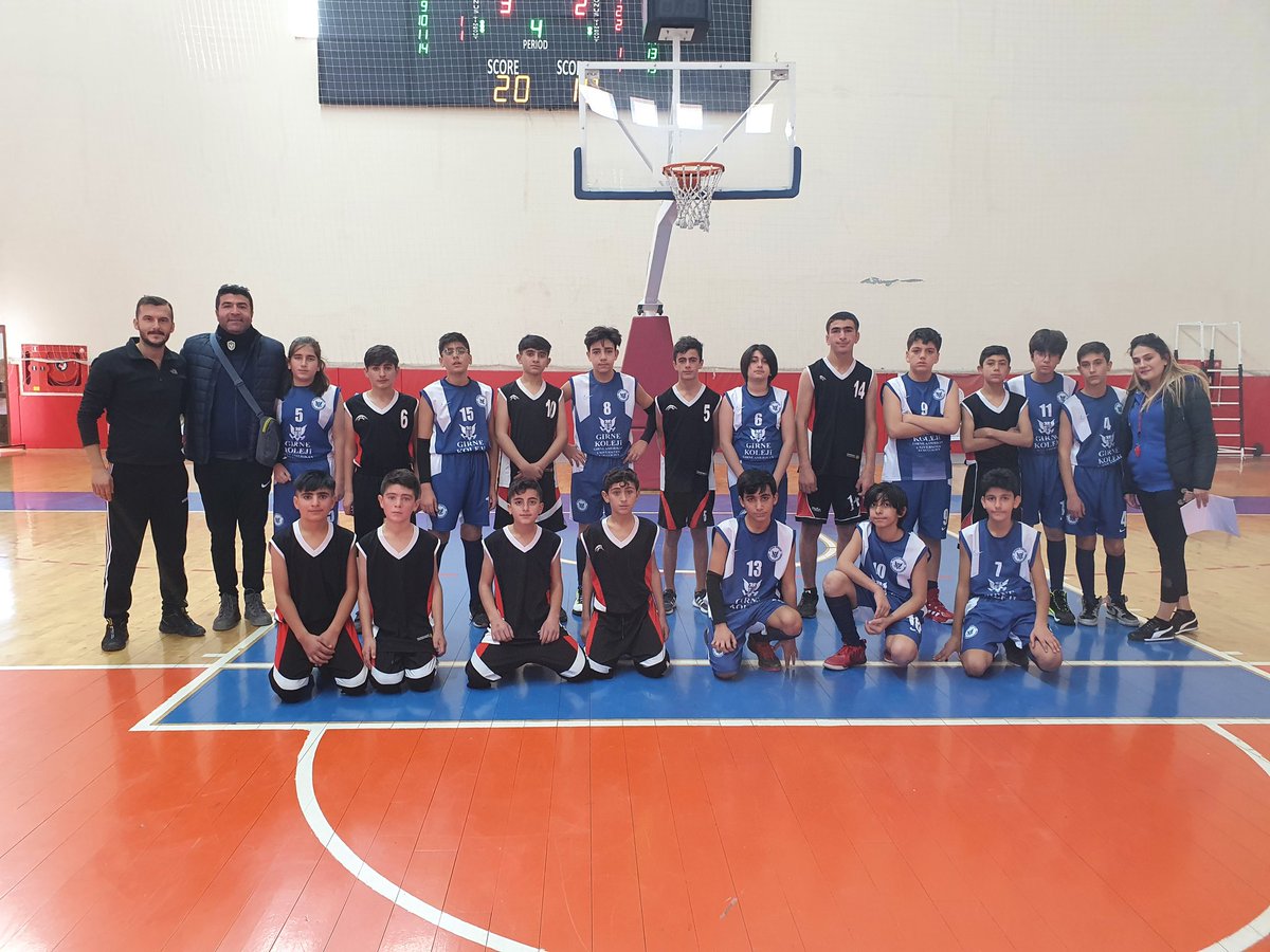 Yıldız erkekler basketbol takımımızdan bir galibiyet daha!
Takımımız, Girne Kolejini çok çekişmeli geçen müsabakada 20-19 mağlup ederek grupta ikinci maçında ikinci galibiyetini almıştır.
<a href="/Gbyknalcc/">Güher Sinem Büyüknalçacı</a> @yusufguzel0621 <a href="/CinarMEM21/">Çınar İlçe Milli Eğitim Müdürlüğü</a> <a href="/Diyarbakirmem/">Diyarbakır İl Millî Eğitim Müdürlüğü</a>