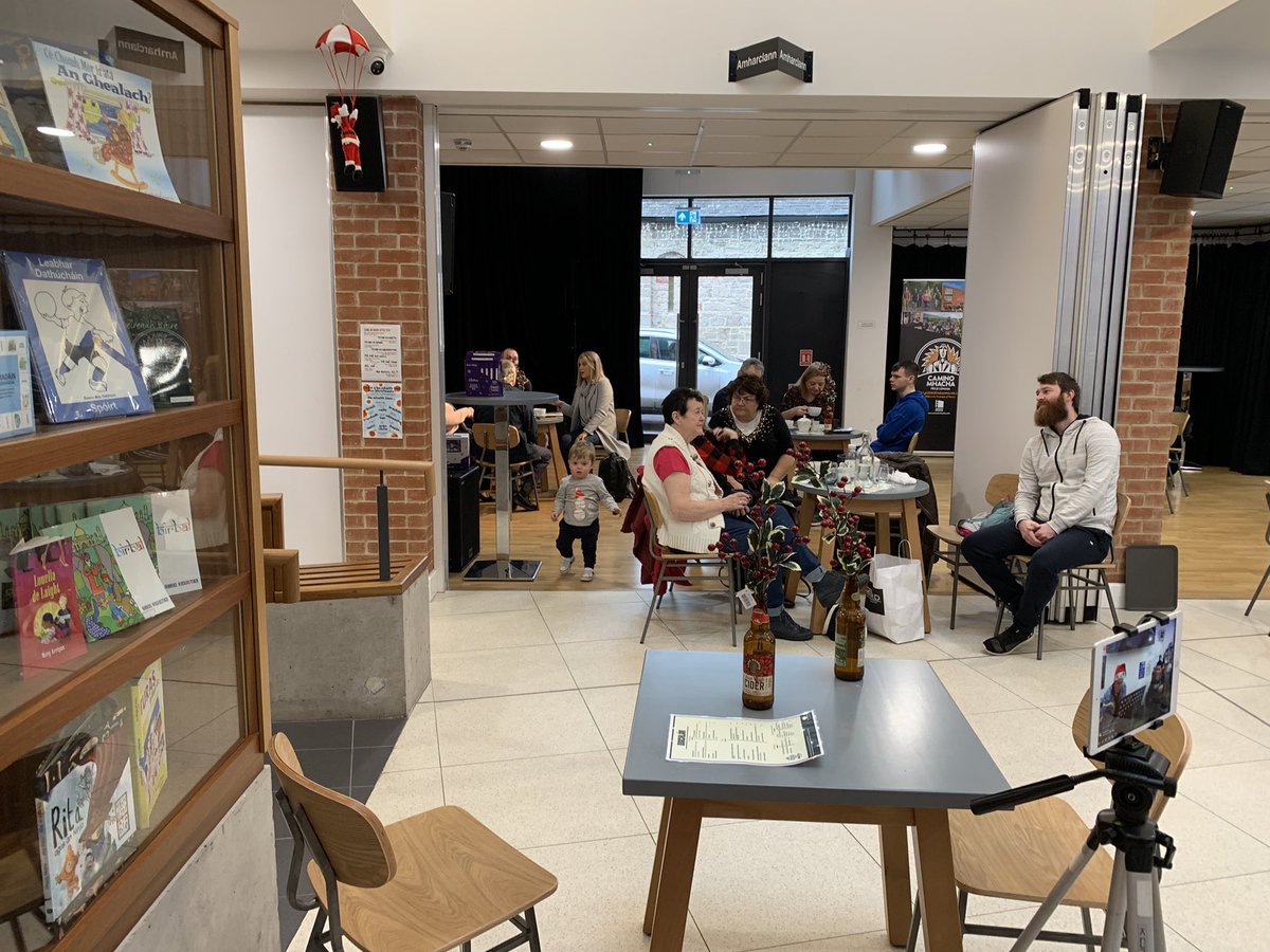 Oíche Nollaig le Bob &amp; Sárán in <a href="/AMhacha/">Aonach Mhacha</a> le Ceol agus atmaisféar den scoth ag Ceiliuradh Nollaig na nGaeil in Ard Mhacha