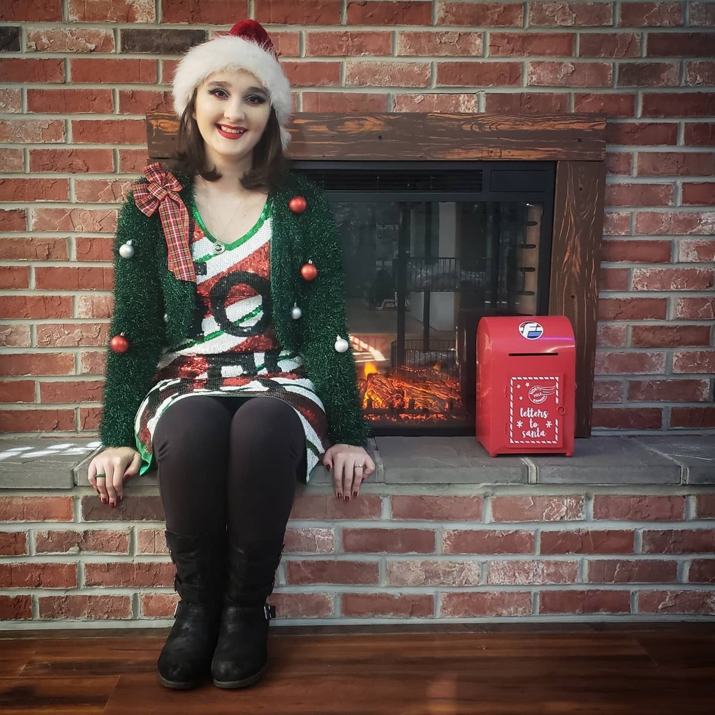 FarpointToys's tweet photo. Our resident Elf @emilysmadness is here to help you with your last minute holiday shopping!

Don't forget - all Dotted Items are still Buy 2 Get 1 Free, and we have TONS of goodies for any budget, for everyone on your list!

🌲

#christmas #happyholid… https://t.co/AVCkQVFS92 https://t.co/YfGuSB5QXJ