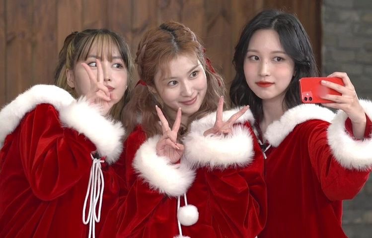 merry christmas eve to all the onces that celebrate!🎄