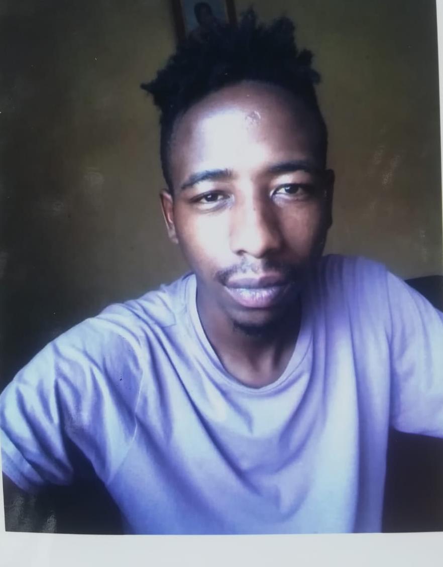 SAPoliceService's tweet photo. #sapsLIM Thohoyandou #SAPS have launched a search operation for #missing Sipho Njabulo Magubane (27) from Gondeni village. Anyone with information should contact the investigating officer Sergeant Maanda Sumbana on 067 246 3834. TM
https://t.co/I9V1HQMxJG https://t.co/thdozQu1db
