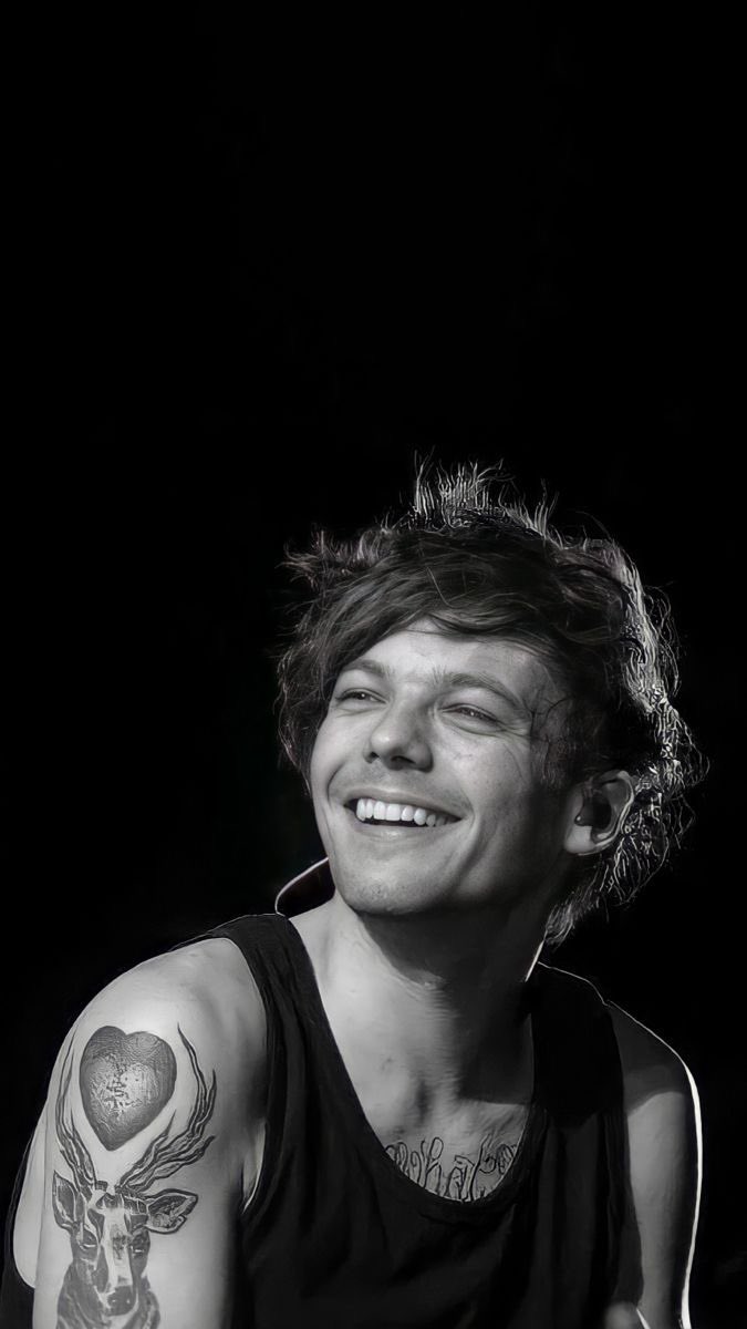 NyahRahman's tweet image. Happy birthday to the best man in the world &amp;lt;333 I LOVE U LOU #lou ♥ #HappyBirthdayLouisTomlinson #LouisTomlinsonBirthday #LOUISBIRTHDAY #HAPPY BIRTHDAY LOUIS