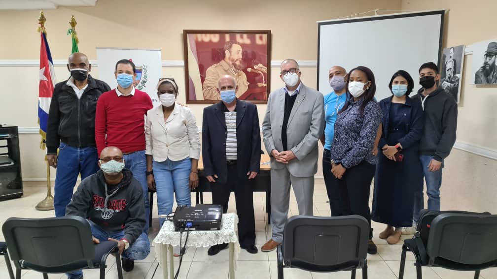CubanaRasd's tweet photo. Despedida en la Embajada de Cuba en Argelia al Dr Héctor Aurelio Méndez López quien por casi 5 años se desempeñó como jefe de la BMC RASD, FELICIDADES Dr https://t.co/bfwVnivJel