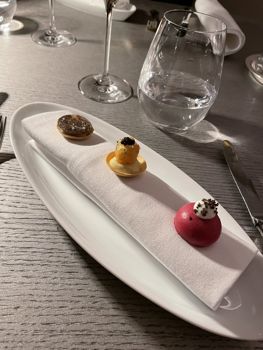 Michaël van de Poppe tweet media