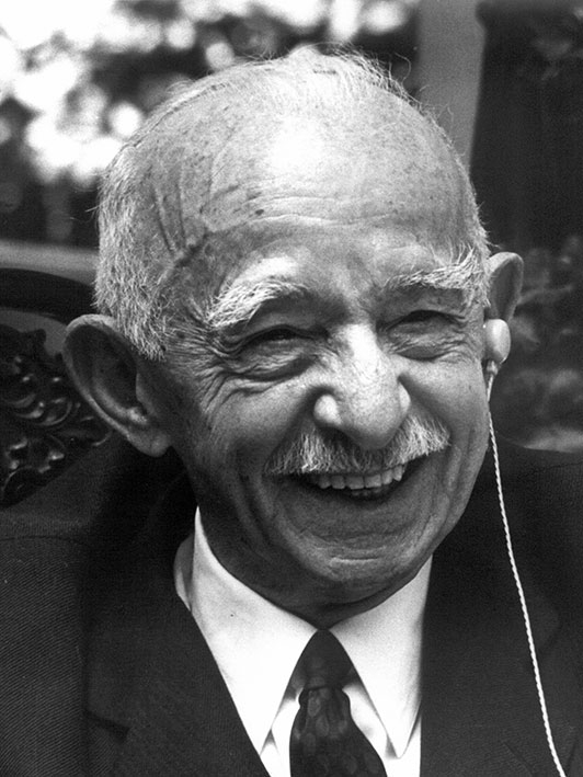 2. Cumhurbaşkanımız, devlet adamı Sayın İsmet İnönü'yü 48. ölüm yıl dönümünde hasretle anıyoruz.