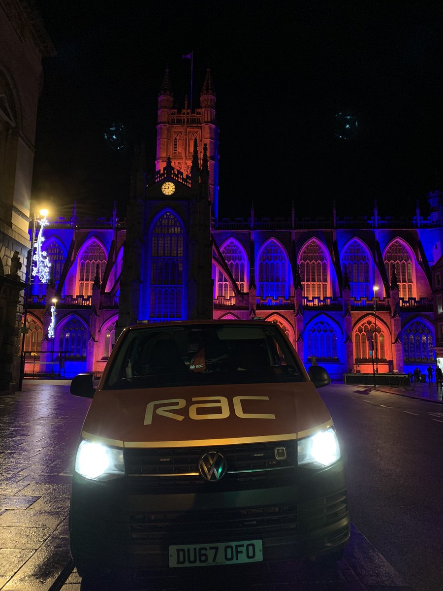 Ambassador_RAC's tweet photo. Wishing everyone a happy, healthy Christmas,stay safe and best wishes for 2022 from all at @TheRAC_UK 🎅🏼 🎄 https://t.co/q8fYkXERqe