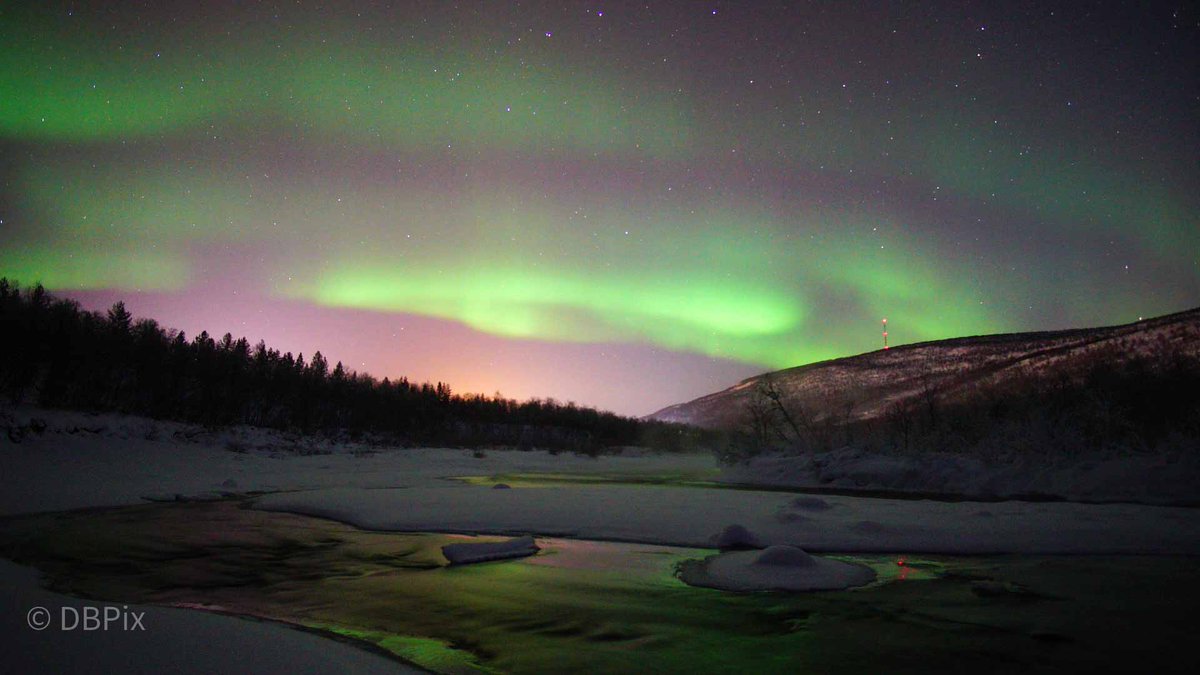 Early Christmas present from #utsjoki
#Christmas #auroraborealis #StormHour #northernlightsphotography #northernlights #nightskyphotography #ASTRO #ChristmasEve #lapland #Finland