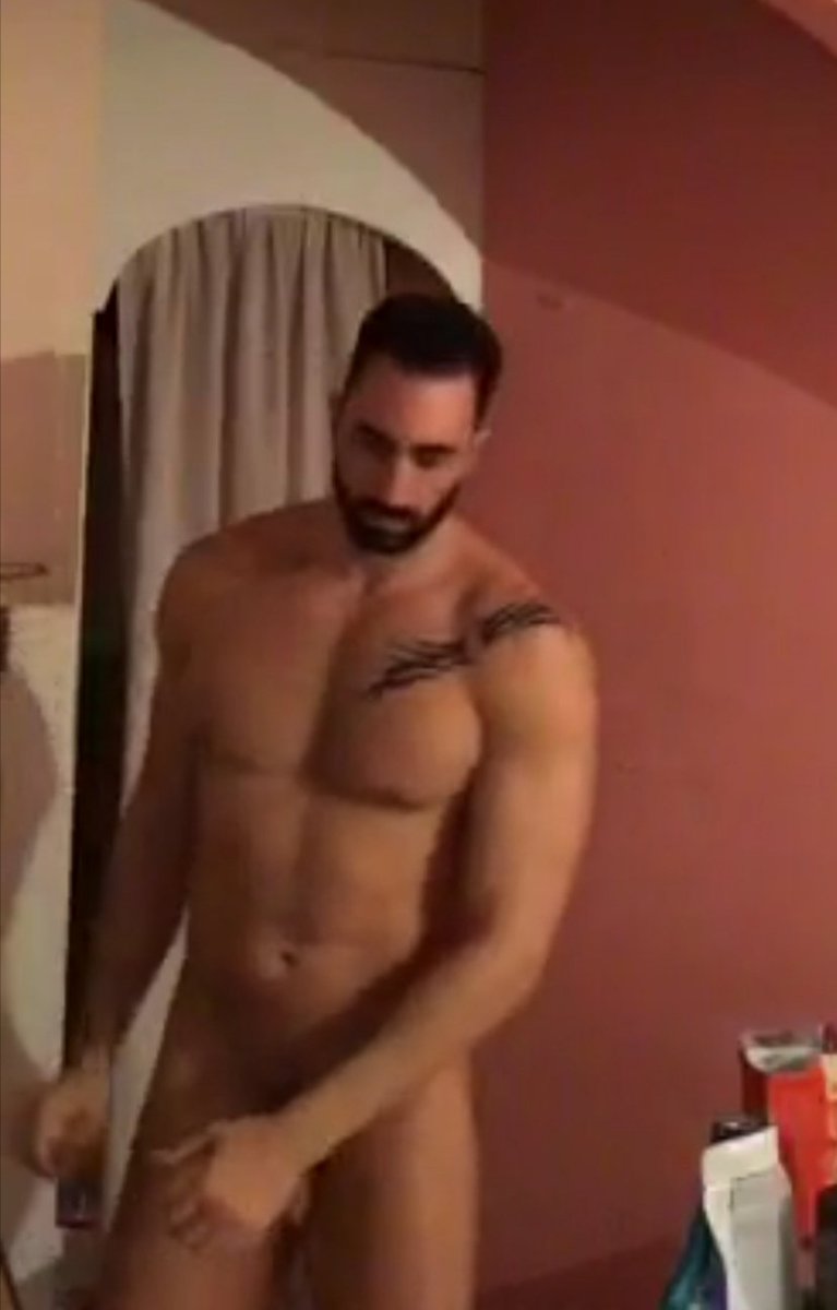 SpicyVolley's tweet photo. ❗🔞❗Matteo Martino from Italy 🇮🇹 #Volleyball 🏐 #Naked #Penis #VolleyButt 🍑 https://t.co/CxkK9YtgGG