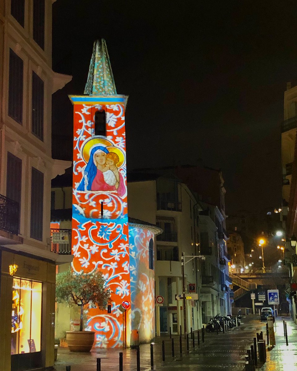 Cannes sweet Cannes. Joyeux Noël 🙏❤️🙌 <a href="/Cannes_France/">Cannes, France</a> <a href="/villedecannes/">Cannes</a> <a href="/VillageduSuquet/">Village du Suquet</a> <a href="/villecannes/">Cannes</a>