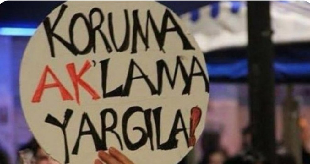 HABERALANTALYA1's tweet photo. Esenyurt'ta Kadın Cinayeti; Meryem Yılmaz 15 Yerinden Bıçaklanarak Katledildi! https://t.co/Yxgl2Lmn9b
