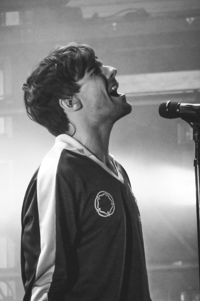 justa_1dstan's tweet photo. One year ago I made this account just to wish Louis a happy birthday. I can't put into words how much you mean to me, I love you endlessly. You're my strength and happiness my boy.. you're 30. I'm grateful to have you<3
#HappyBirthdayLouisTomlinson #LOUIESSTAR
#LouisStar #Louis https://t.co/RGEoAogHDE