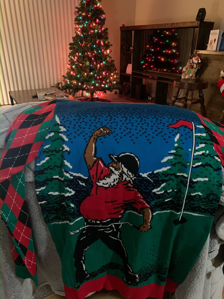 Coach Andy Reid had me move down the Zoom camera to show off this bad boy. Merry Christmas everybody ⛳️