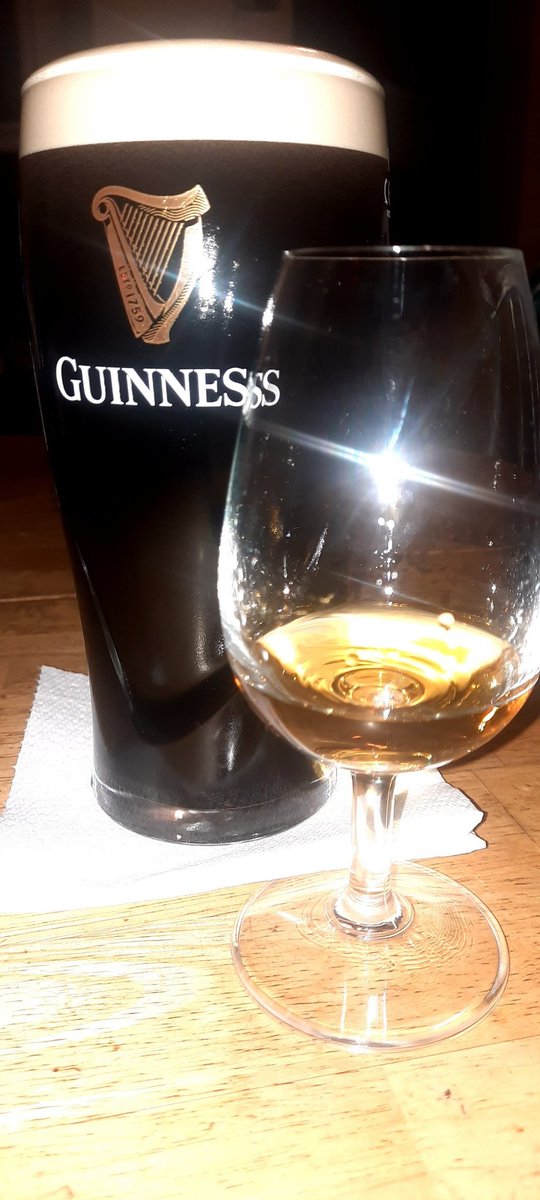 Christmas comes only once a year, might as well make the most of it with a Guinness Nitrosurge &amp; Jameson 21

#jamesonwhiskey #GUİNNESS #Christmas