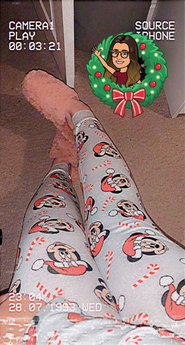 barsbyemily1's tweet photo. you’re never too old for a christmas eve box and new jarmies!🥺merry Christmas everyone🎄x https://t.co/skixIfYtzE