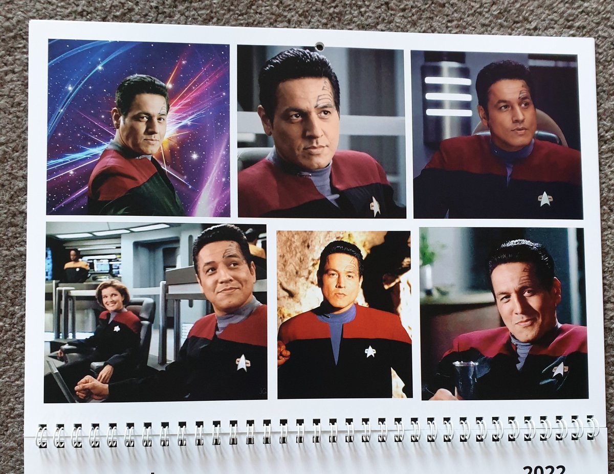 Jenny74656's tweet photo. Thank you so much to my Secret Santa @cartermackenzie for this truly wonderful gift! 🥰🥰🥰 
A beautiful calendar with most of the pics I've made this year for #365daysofRB! 😍 I love it so much!! Thank you, Beth ❤❤❤
#SecretSanta https://t.co/hwKYugAMS3