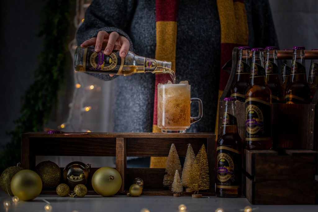 FlyingCauldron's tweet photo. There's something magical in the air this time of year... could it be our #butterscotchbeer? 😉 #merrychristmas from the Flying Cauldron family! https://t.co/LzayS6SMCV