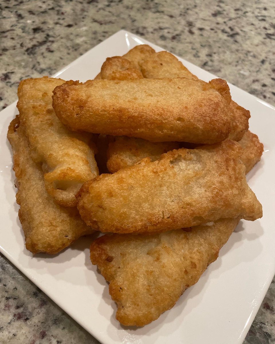 Anyone else do Feast of the Seven Fishes for Christmas? 🇮🇹

This year, our menu included… 

🥣 Clam Chowder
🍤 Cocktail Shrimp
🦑 Calamari
🦐 Crawfish Etouffee
🐟 Cod Fillets
🦀 Crab Legs
🦞 Lobster 

Add it to my favorite Christmas movies list! feastofthesevenfishesmovie.com