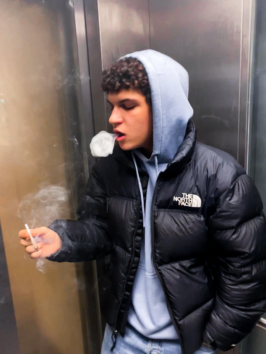 “She love my stylo and call me lindo” 💨