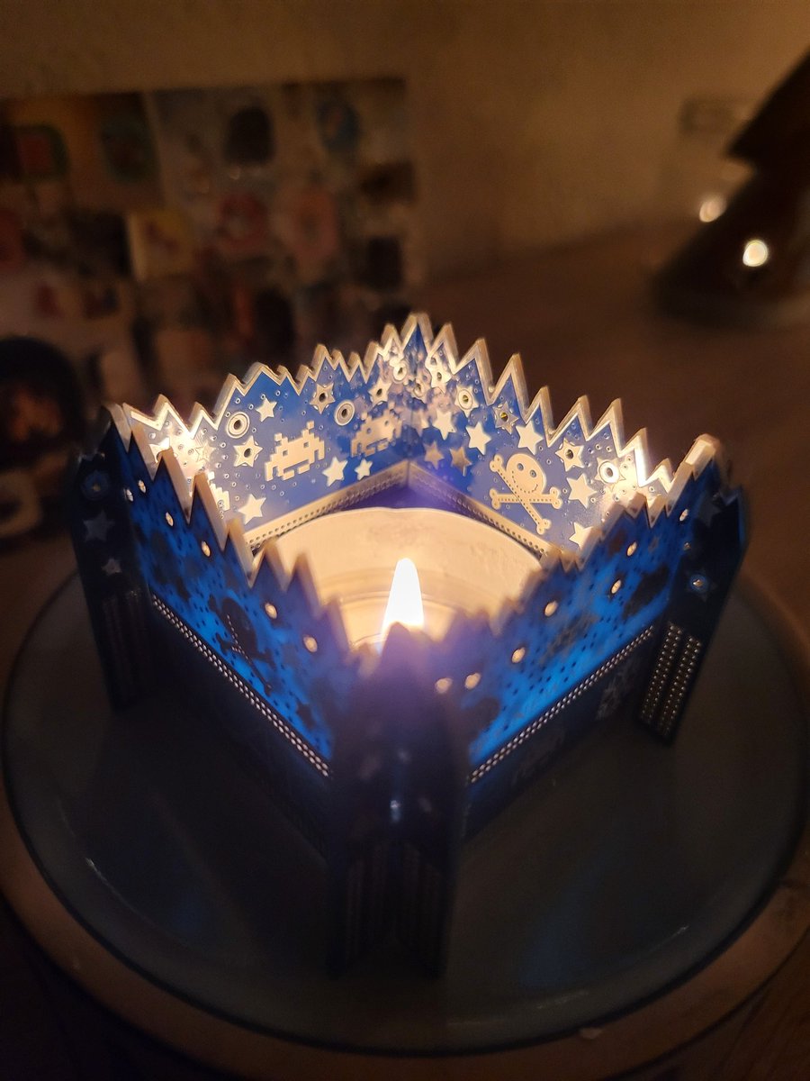 nrx_ch's tweet photo. @defconch Works with an anolog candle as well 🕯 https://t.co/ADknWQ0I9U
