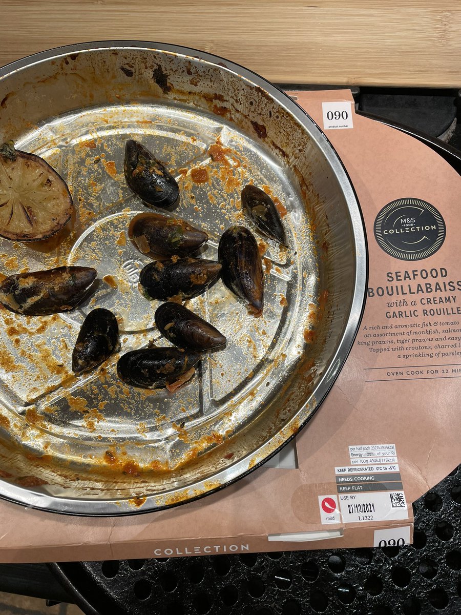 KarsDuck's tweet photo. Thanks to @marksandspencer for cooking our Christmas Eve starter tonight it was yummy &amp; a timesaver but such a shame that none of the mussels were edible 😢 #Disappointed #food #seafood https://t.co/G4FS3QJdp2