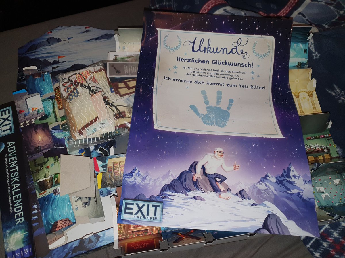 Lochi_LE's tweet image. 24 spannende, teils sehr anspruchsvolle Rätsel. Das hat richtig Spaß gemacht. Jeden Abend 10 Minuten rätseln und knaubeln. Tolle Story und viele schöne kleine Details. Grüße an Reinhold. #exitgames #kalender #Adventskalender