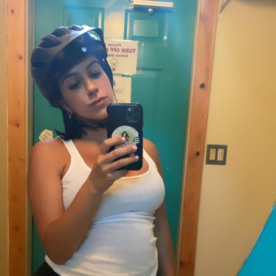 LydieLefvre's tweet photo. #NouvellePhotoDeProfil https://t.co/c0DCpRNQum