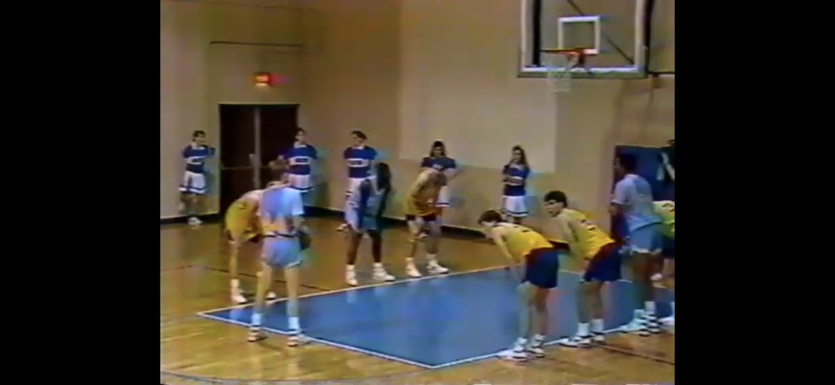 TrajanTurk's tweet photo. @Bo_Wright @VCHoops @Mziegenhorn @vcstulsa Lol that set the tone for sure. What's going on here?? I didn't know they used to let an extra guy in https://t.co/rpXJY65JF5