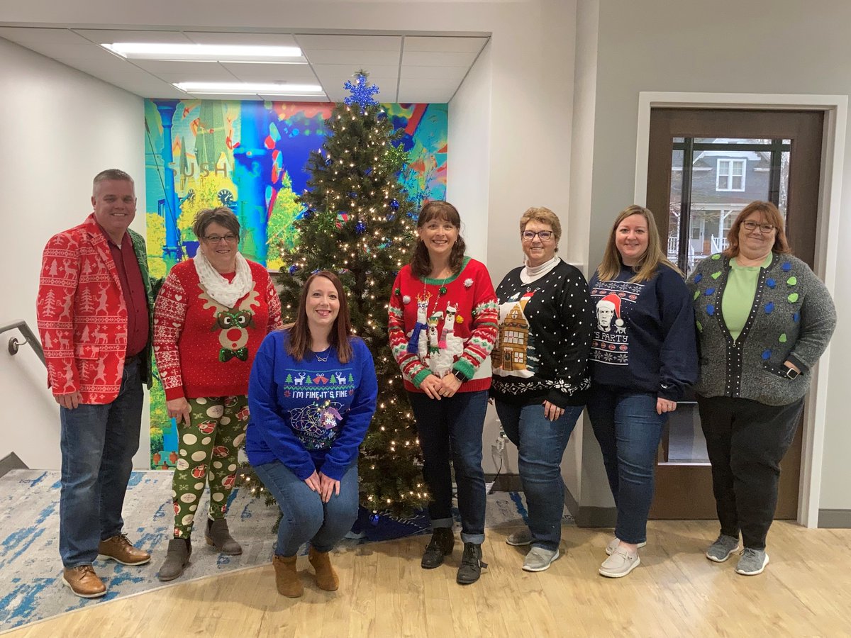 FortCommunityCU's tweet photo. Merry Christmas Eve from the FCCU crew! 🎄❄️

Yesterday we dressed down in our festive best to support the United Way of Jefferson &amp; North Walworth Counties! https://t.co/7EuojGmW3y