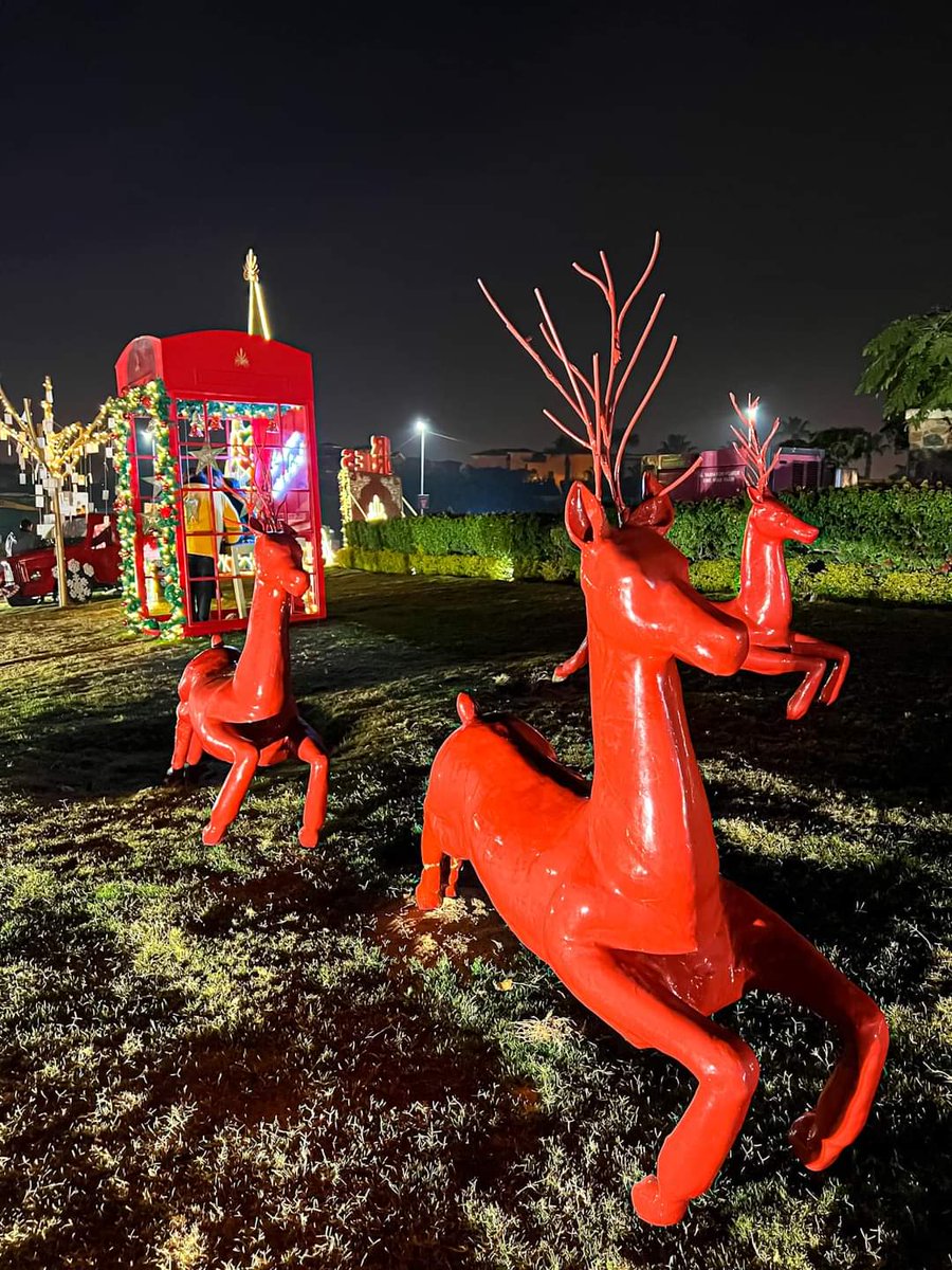 4sqEgypt's tweet photo. 🎅 Merry Christmas to You All 🎄
⛄Take your Christmas Selfies &amp; Pics at Mountain View Sq in New Cairo 📷
https://t.co/9Oz9ArqGgG https://t.co/Ot9kwNDO6F