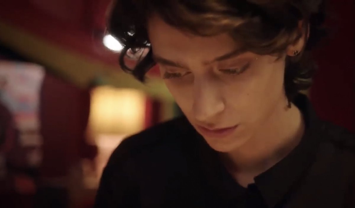 moonsyoungs's tweet photo. the feeling that we missed a few clips here and there will forever haunt me but the scene where isi using “any pronouns” now!! so happy for them! #druck https://t.co/r82543NEHo