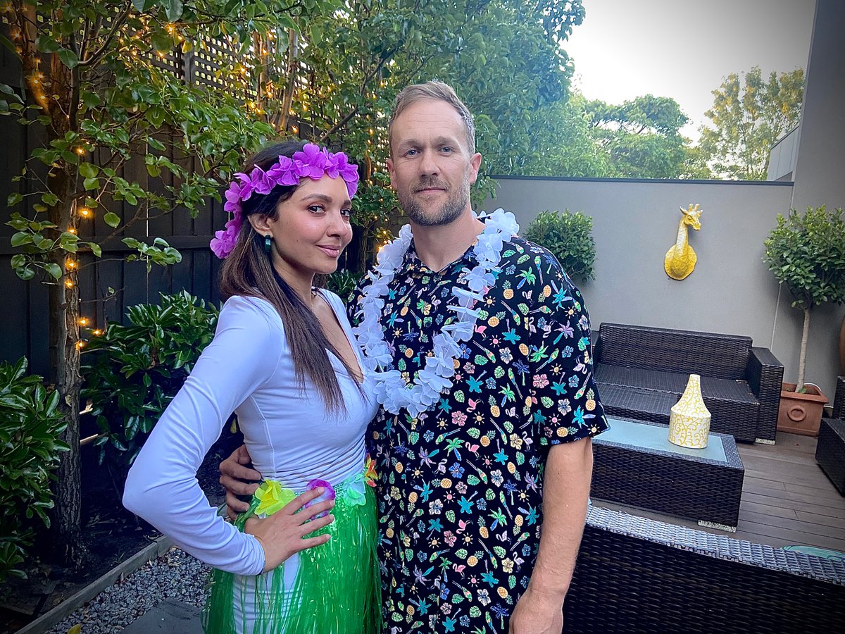 Merry Hawaiian 🌺 Christmas everybody 🎄🎅