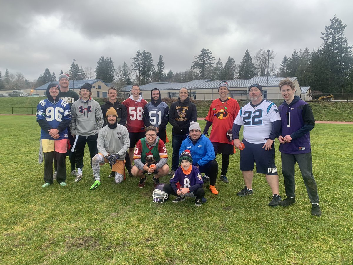 MWikins03's tweet photo. Jingle Bowl 2021 🏈 https://t.co/GQV26yBMPr