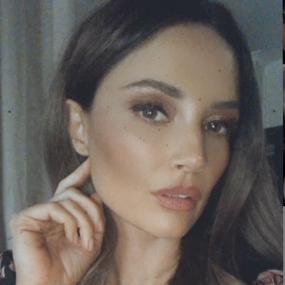 ReneeTylor's tweet photo. #NewProfilePic https://t.co/pKMhCSRayH