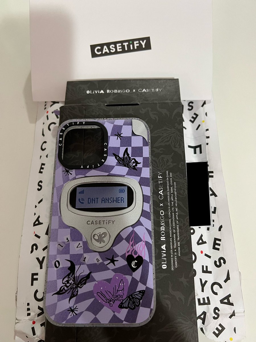 bkhlivia's tweet photo. My #OliviaRodrigoxCASETiFY phone case coming on Christmas Eve felt like a little present. So happy with my purchase!! ๐ @Casetify #StateYourCase https://t.co/5kgEUxEUTB