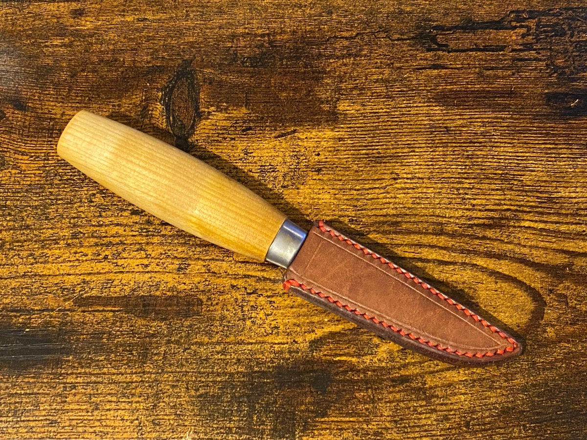 KiltedKrafts's tweet photo. Excited to share the latest addition to my #etsy shop: Real Leather Knife Sheath for Morakniv 106/120 - https://t.co/hYlmQpekW5 #morakniv #mora #realleather #fullgrainleather #leatherdye #waxedthread #leather #kiltedkrafts https://t.co/MqJUobP7qV