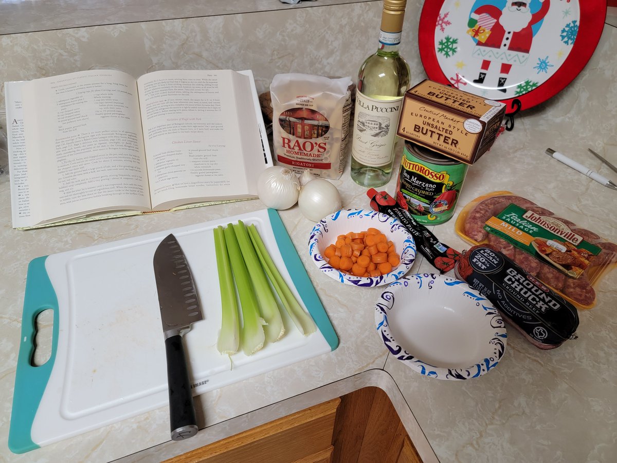 SpaceCadetSmurf's tweet photo. Rigatoni Alla Bolognese, prepared by ya boy #ChefJohnson
feliz Nochebuena a todos ๐จ๐พโ๐ณ๐๐
๐พ๐ https://t.co/IeUQrmF8Me