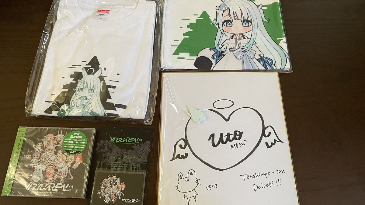 Gud_Bread's tweet photo. I’m really happy I was able to get Uto’s set!! Her signature is very cute and lovely. I’ll make sure to cherish it forever ~🥰💙
#VR03
#Tenshimp
#天使うと https://t.co/Sns9NJW9z9