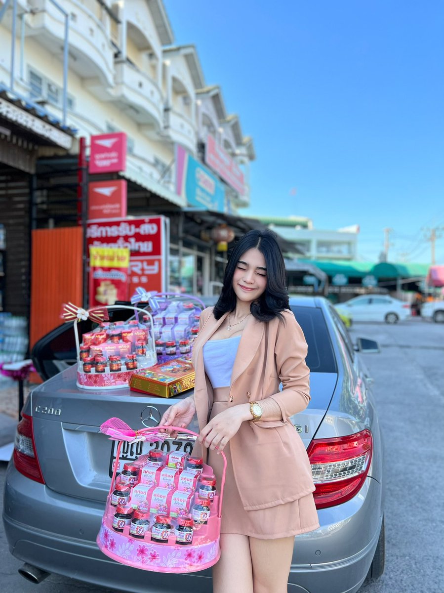 KeawarinV's tweet photo. สวัสดีปีใหม่ค่ะ💋❤️ https://t.co/iVBCecINNw