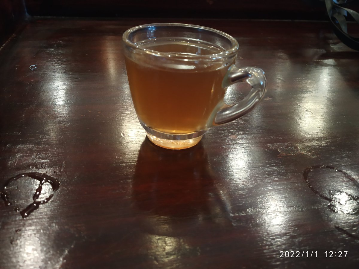 shiprarashi's tweet photo. #Chukku #Kaapi is a famous traditional healthy coffee made by brewing dry ginger with coffee powder. Its one of the daily recipe made very often in many homes during colder weather with dried ginger, black pepper, jeera, holy basil etc https://t.co/71uOFWm5zN