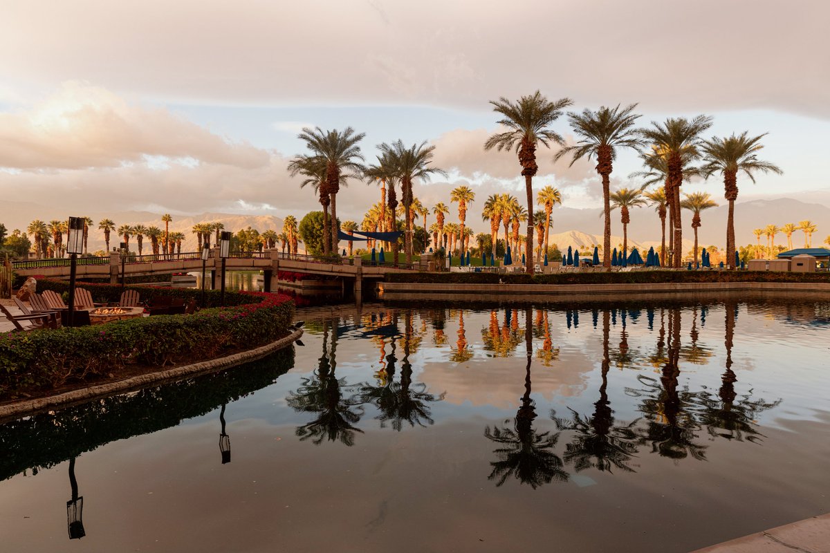 JW Marriott Hotels (@jwmarriott) on Twitter photo Celebrating the end of the year with a chance to reflect on something beautiful. <a href="/DesertSprings/">JW Desert Springs</a> Celebrating the end of the year with a chance to reflect on something beautiful. <a href="/DesertSprings/">JW Desert Springs</a>