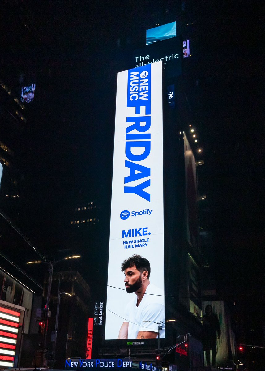 justmike's tweet photo. If u in Times Square tn look up. Thank u @Spotify and thank u to the Steves. Y’all made this possible. Steve to the moon we just gettin started 🚀🚀🚀 https://t.co/7c5jrcsgSe