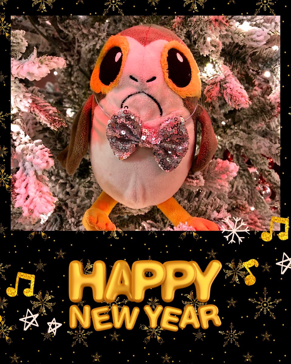 ParadisePorg's tweet photo. Hope everyone has a fun and safe New Year’s Eve!!! #porg #porgs #porglife #porgnation #plushies #NewYearsEve #NewYearsEve2021 https://t.co/5OgzfsyJG4