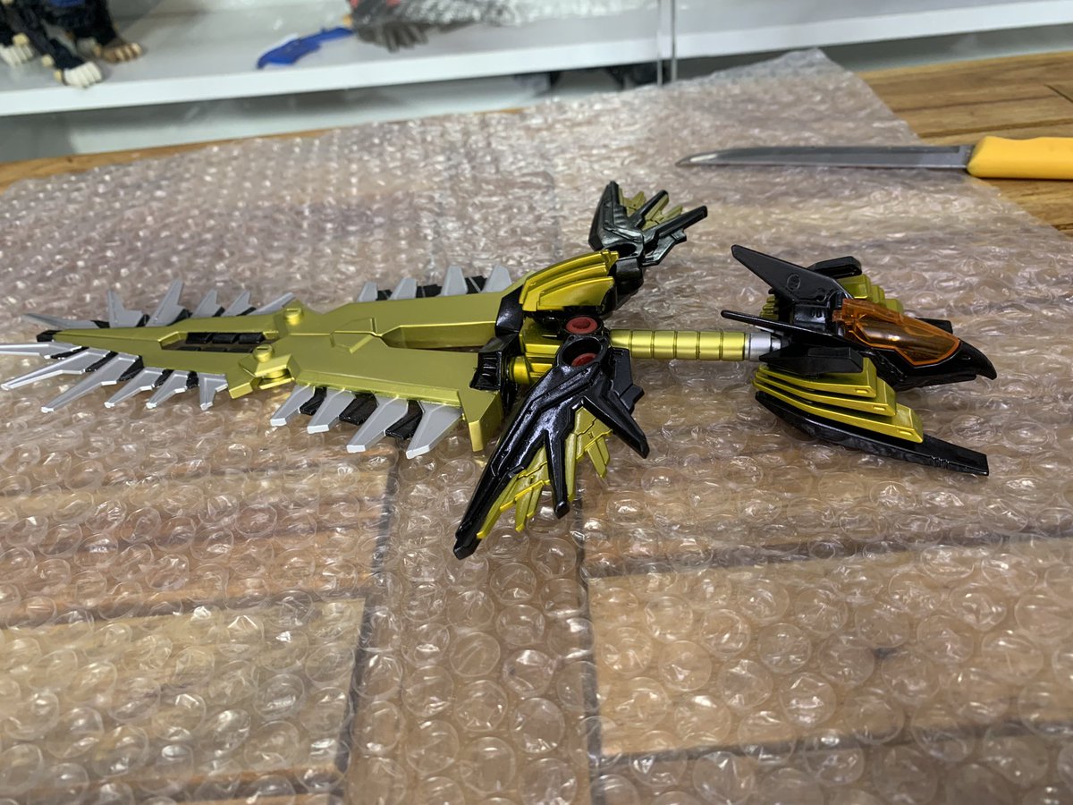 Wuang18's tweet photo. Bright Hawk finish #zoids #zoid #zoidsgeneration #custom #zoidscustom #customzoids https://t.co/NGBy8RNAl4