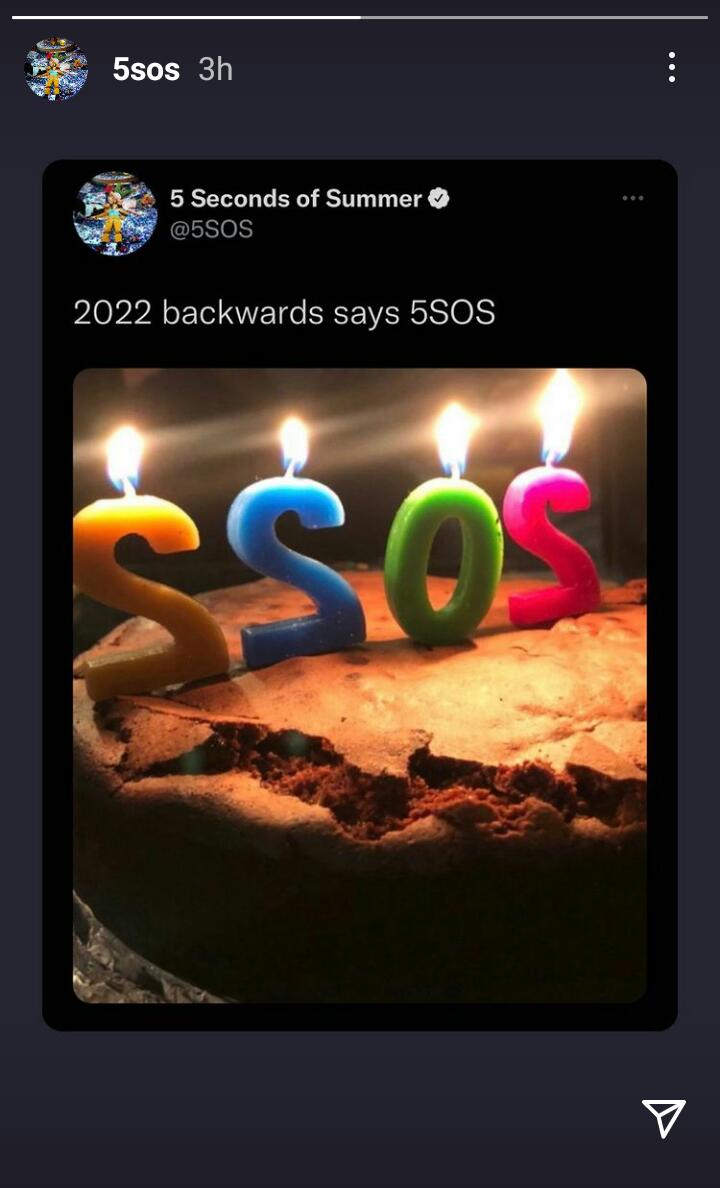 FiveSecsOfMemes's tweet photo. Oh yeah
2sos = 5sos https://t.co/ll2eGOcWWe