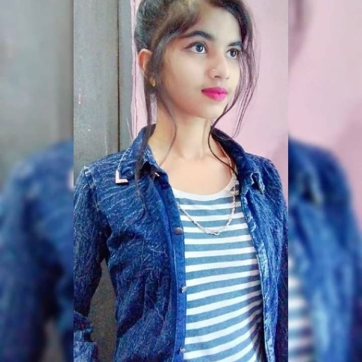 NiruMalik4's tweet photo. Kaise lag rahi hu dosto https://t.co/rNoKn5cS5u