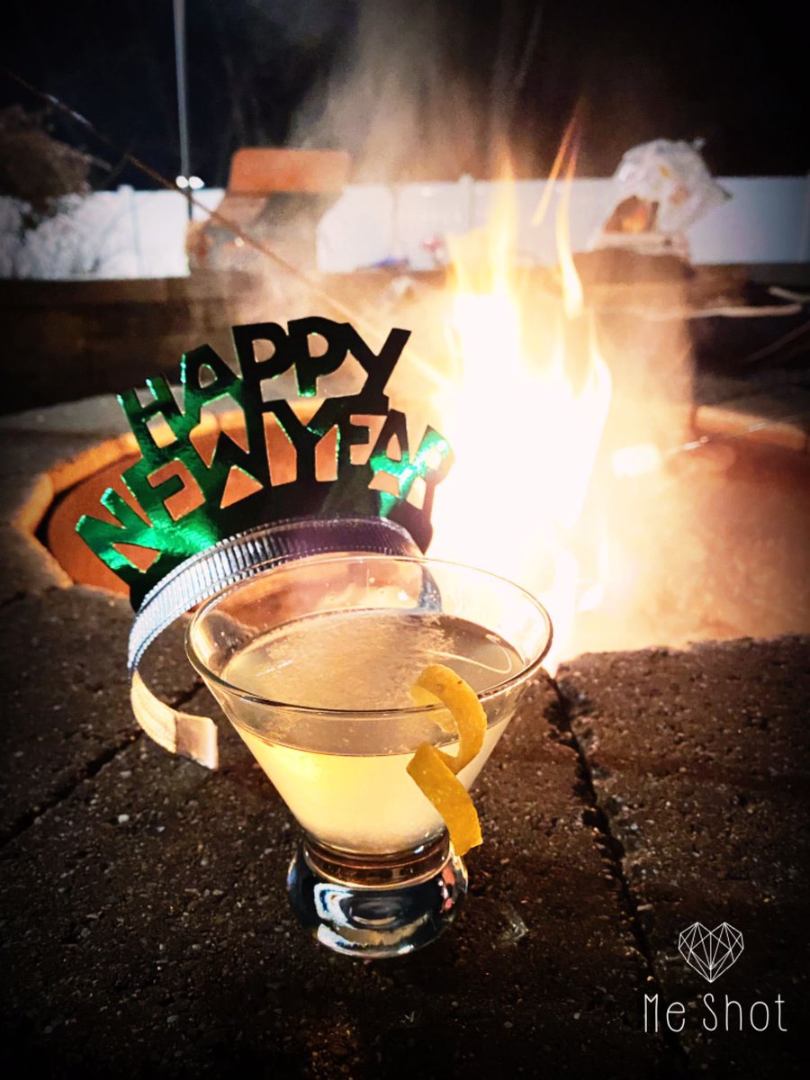 B_Crawford's tweet photo. Happy New Year! https://t.co/yFJ84q9rHp