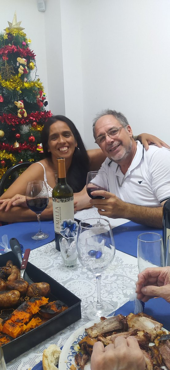 Feliz año nuevo 2022 para todos...!! 
Con mi hermosa Gabriela ❤️...!! pic.x.com/azUU9OD345