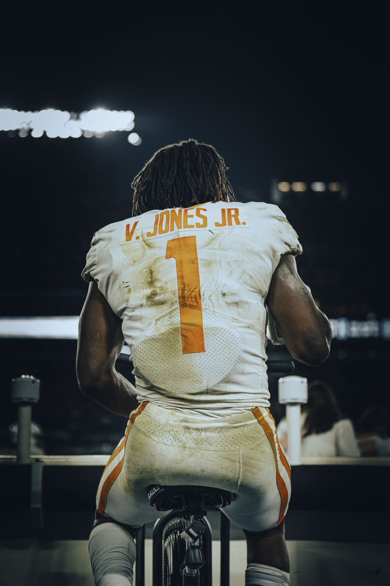 gavin_pulliam's tweet image. Music city bowl frames @MusicCityBowl @BoilerFootball @Vol_Football